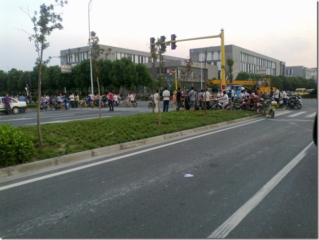 20100906048